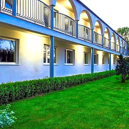 Neptun Hotel *